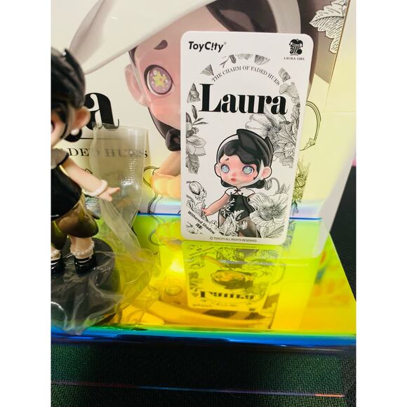 Laura The Charm of Faded Hues Blind Box Withered Shadow - Picture 3 of 4